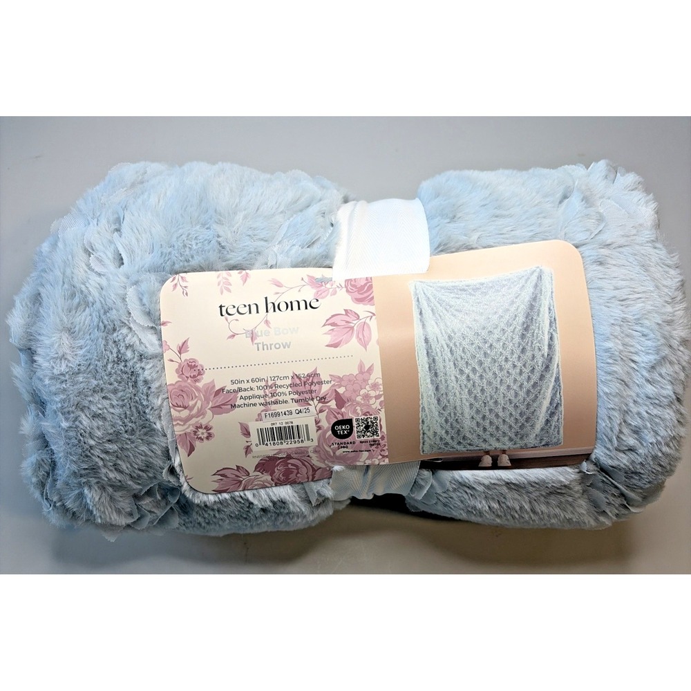 Teen Home Blue Bow Throw in Powder Blue 50 x 60 In.